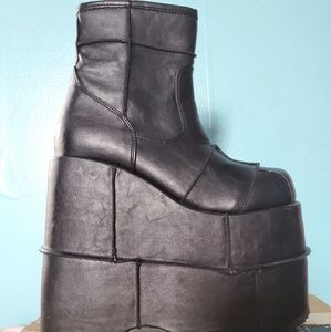 DEMONIA - Stack Platform Boot